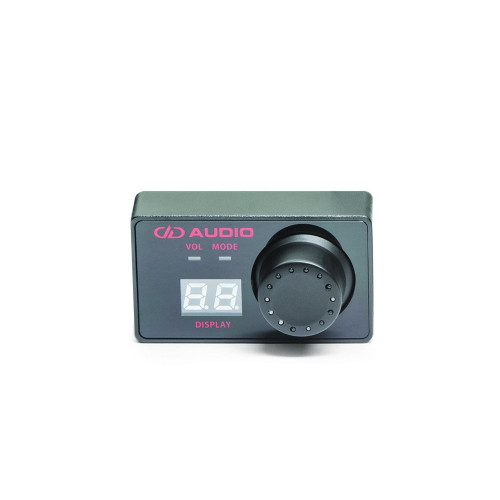 DD Audio DSI-3-REMOTE, nuotolinis DSP garso procesoriaus valdiklis su skaitmeniniu ekranu, sukama rankenėle ir garso režimų indikatoriais.