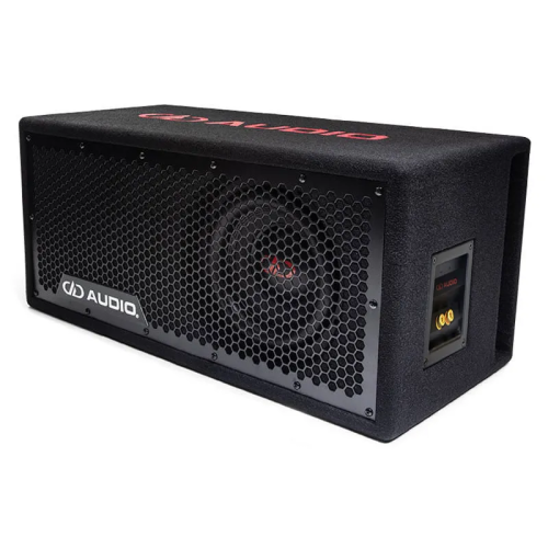 DD Audio LE-208.1a - 1Ohm, 200 mm žemų dažnių garso kolonėlė juodame korpuse, vaizdas iš šono su prijungimo gnybtais ir metalinėmis grotelėmis.