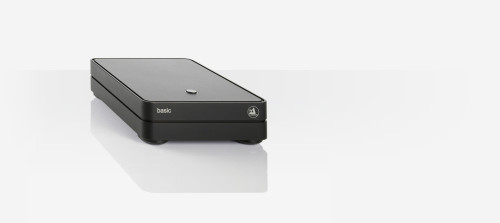 Clearaudio Basic V2 – aukštos kokybės MM/MC fonokorektorius. Įėjimo varža: 47 kΩ / 270 pF (MM), 500 Ω / 270 pF (MC). | Nemokamas Pristatymas