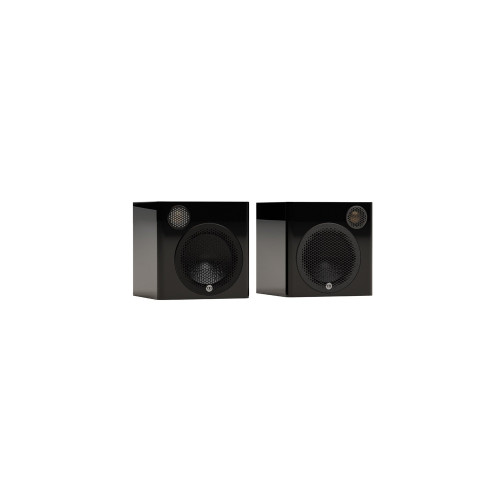 Monitor Audio Radius 1 4G, juodos spalvos lentyninės garso kolonėlės, 2 vnt. (pora), vaizdas iš priekio ir šono.