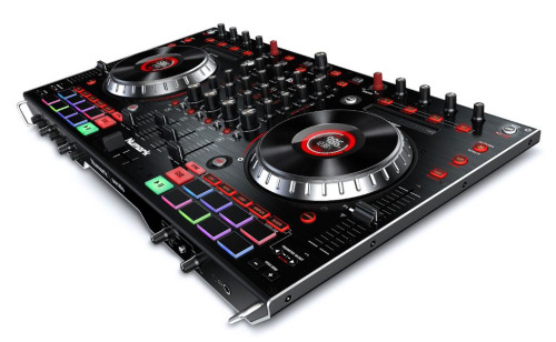 Numark NS6II 4-kanalų Premium DJ Kontroleris