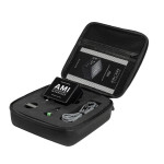 Audiotec Fischer AMI garso matavimo įrenginio komplektas su USB kabeliu, adapteriu ir 16 GB USB atmintine, dėkle.
