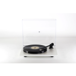 Rega Planar 1 ECO vinilinių plokštelių grotuvas su RB110 tonarma ir apsauginiu dangčiu