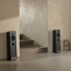 Ruark Talisman-R grindinės garso kolonėlės moderniame interjere