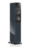Audio Physic Classic 15 grindinė garso kolonėlė, antracito spalvos su juodu priekiniu skydeliu, vaizdas iš priekio ir šono.