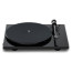 Pro-Ject E1.2 Phono blizgus juodas patefonas – priekinis vaizdas