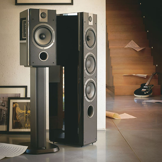 Focal Chorus 726 garso kolonėlės grindinės