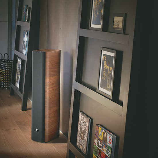 Focal Chorus 726 garso kolonėlės grindinės